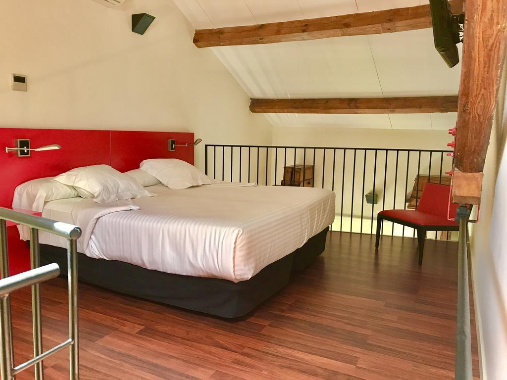 Hotel Tximista Estella Exteriör bild